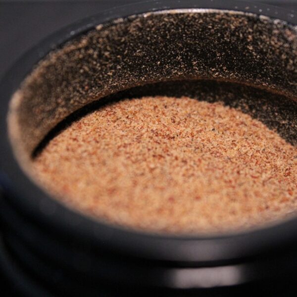 Zoom sur la poudre gommante d'Elfenn